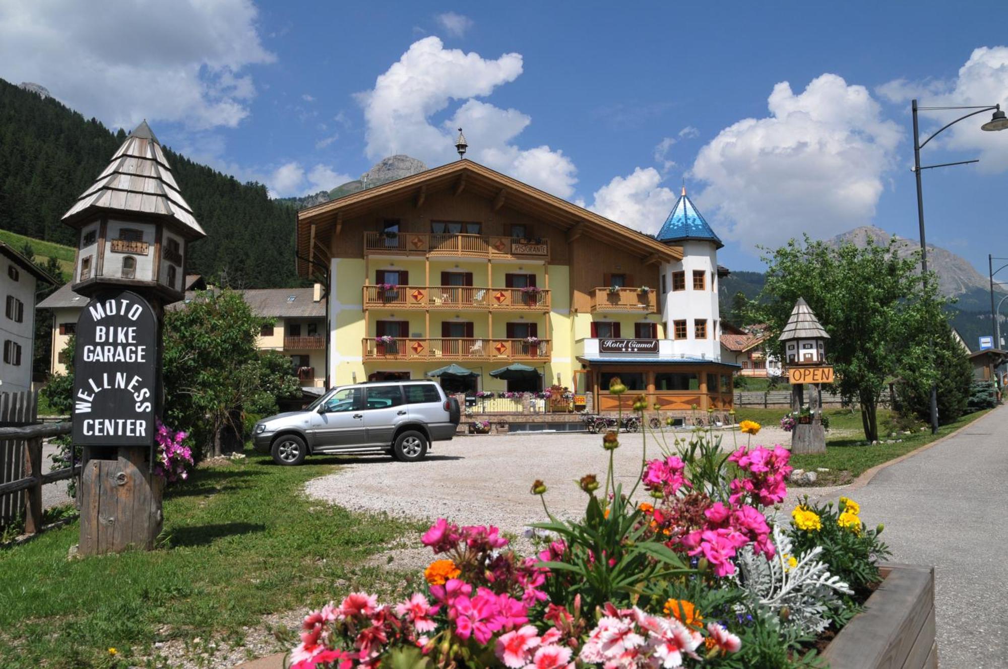 Hotel Ciamol Campitello di Fassa Exterior photo