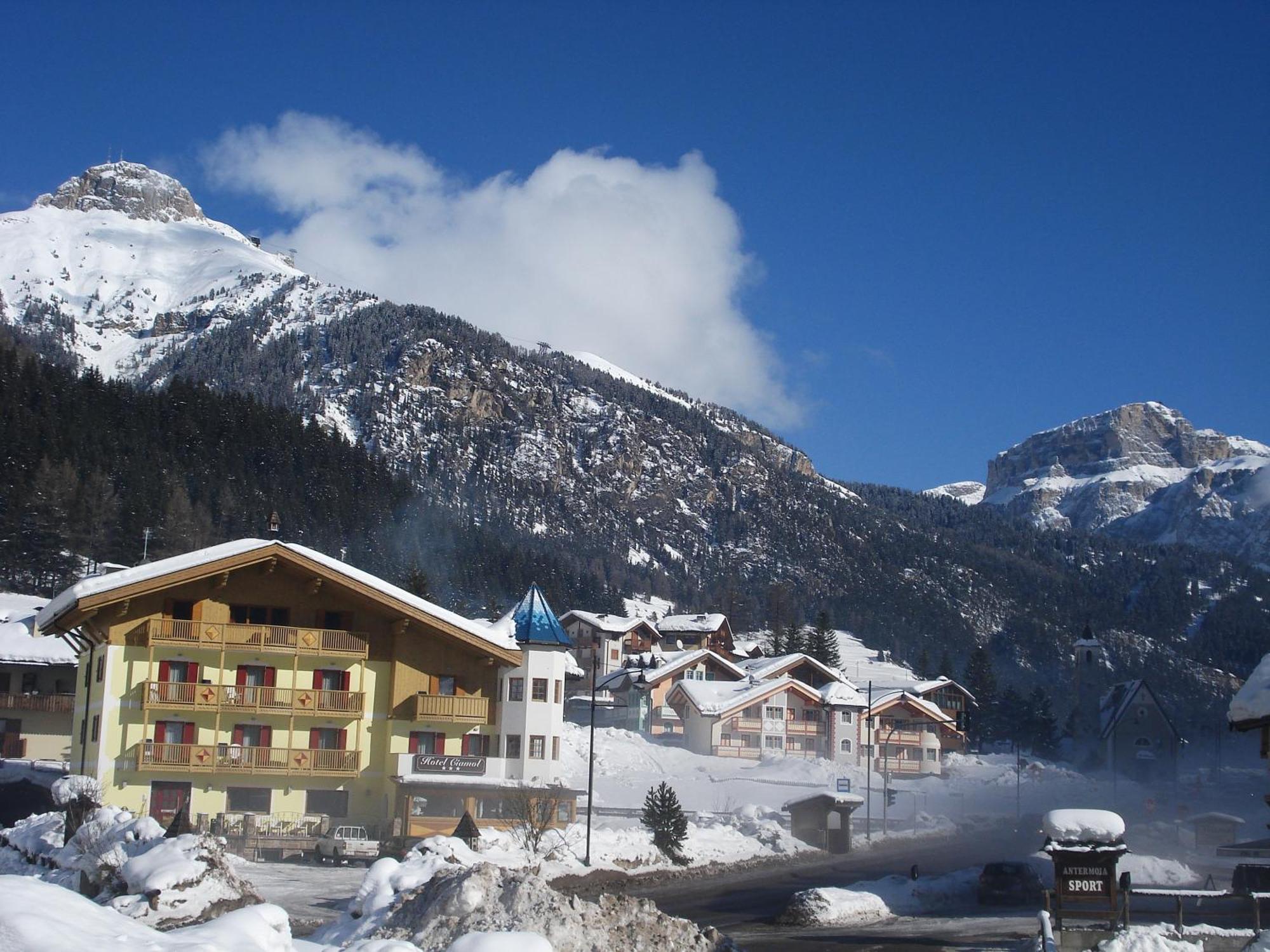 Hotel Ciamol Campitello di Fassa Exterior photo