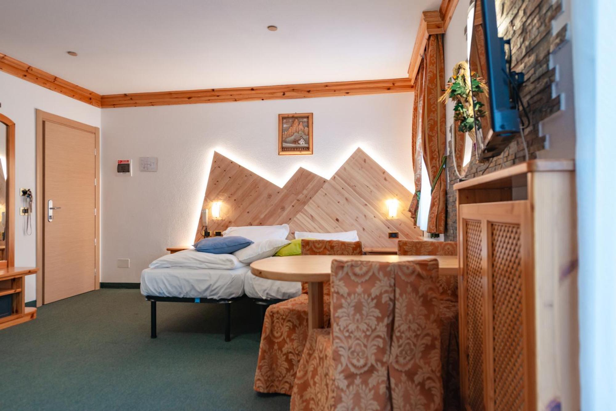Hotel Ciamol Campitello di Fassa Exterior photo